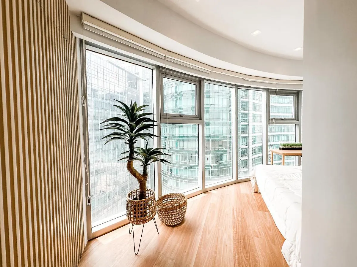 Vibrant Oasis With The Best View + Fast Wifi Taguig